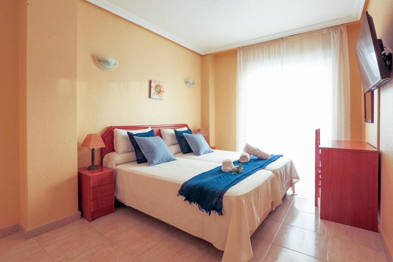 Hotel Tuto Torrevieja Kültér fotó
