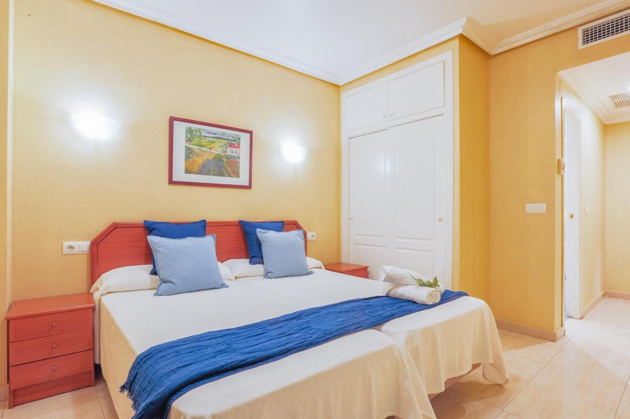 Hotel Tuto Torrevieja Kültér fotó