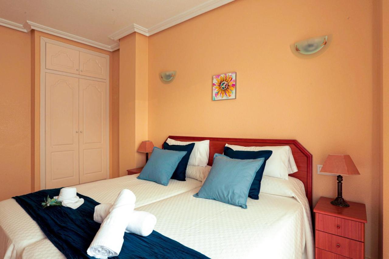 Hotel Tuto Torrevieja Kültér fotó