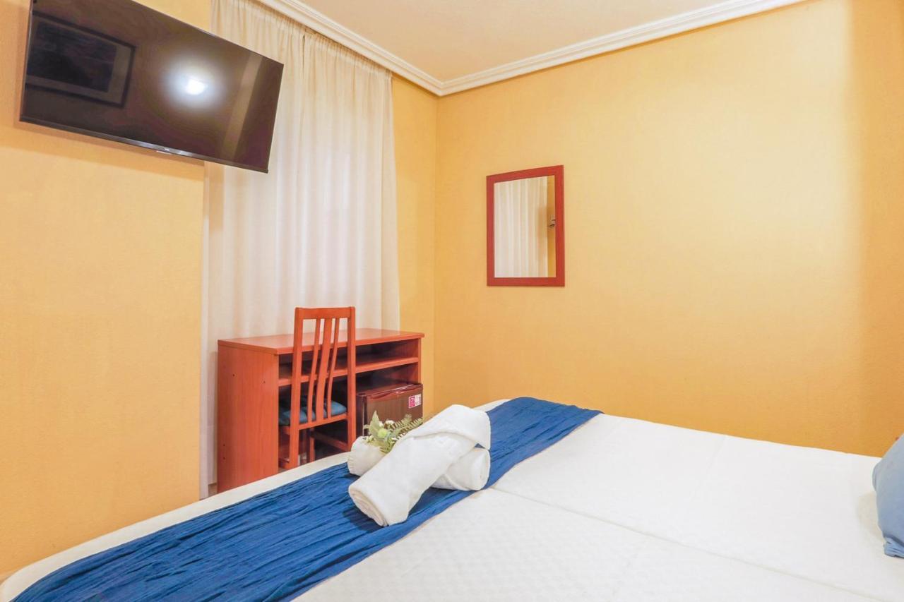 Hotel Tuto Torrevieja Kültér fotó