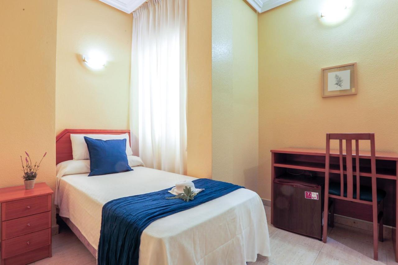 Hotel Tuto Torrevieja Kültér fotó