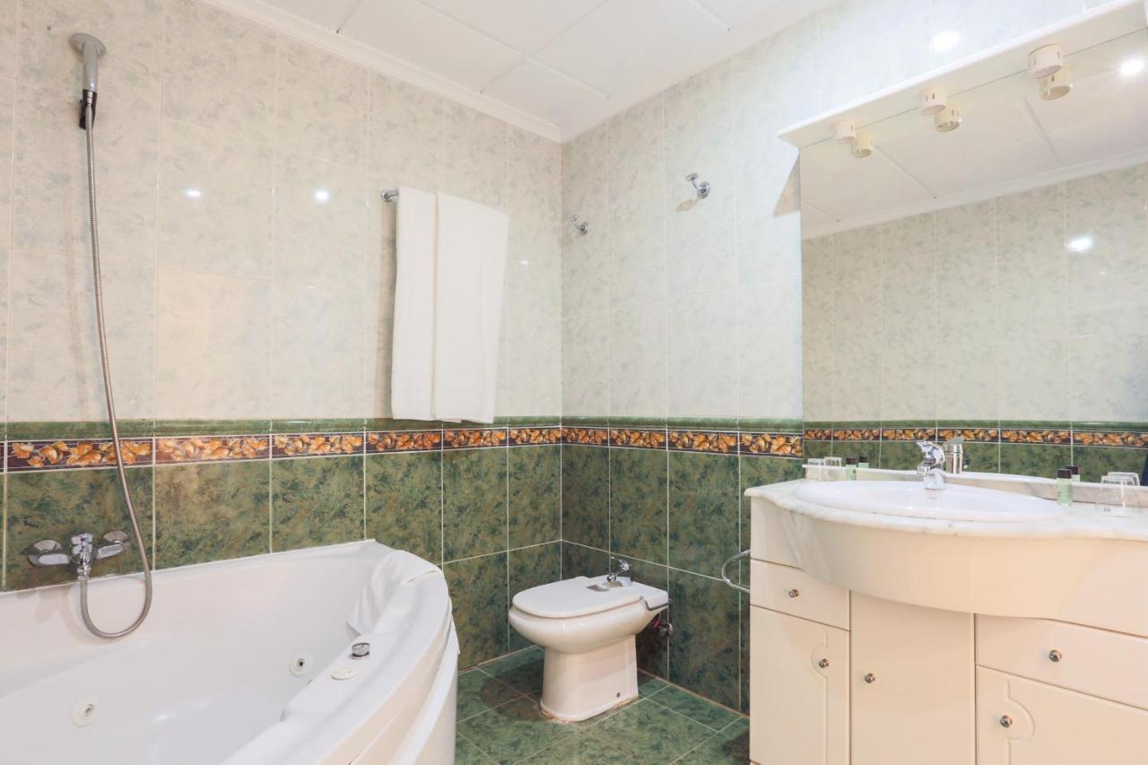 Hotel Tuto Torrevieja Kültér fotó